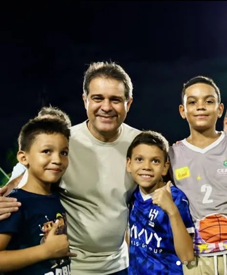 Governando junto à população, Evandro Leitão faz história com gestão referência na América Latina