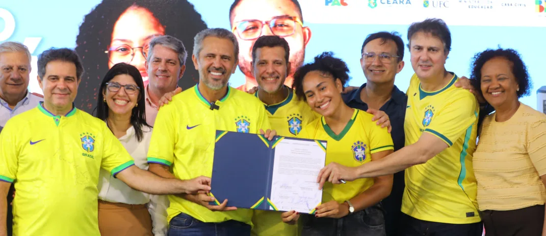 Leonardo Barchini, ministro da Educação, anuncia investimentos durante evento em Fortaleza