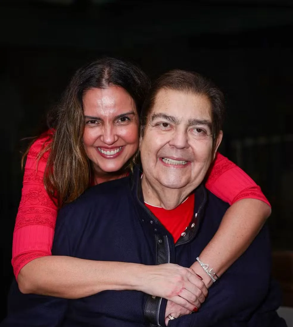 Esposa de Faustão, Lu Cardoso emociona ao agradecer doadores