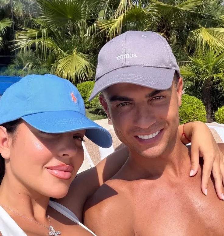 Após despedida da Copa, Cristiano Ronaldo curte dias de descanso com Georgina Rodríguez e a família
