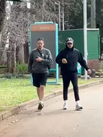 Harry Styles se exercita em público antes de maratona de shows no Brasil