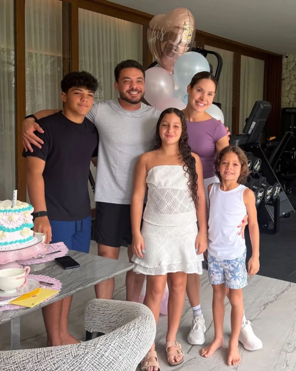 Thyane Dantas e Wesley Safadão comemoram os 12 anos da filha, Ysis