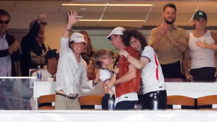 Por que Mick Jagger tem fama de 'pé-frio'?