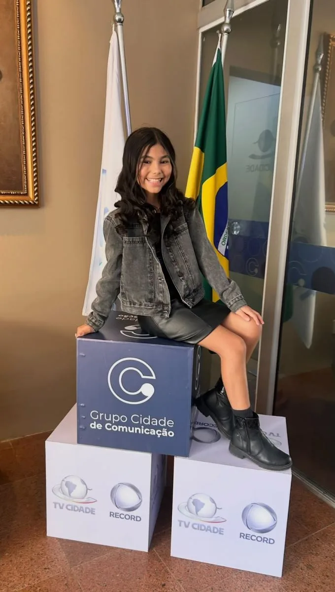 Cearense Anne Sofia representa o Ceará no Canta Comigo Teen