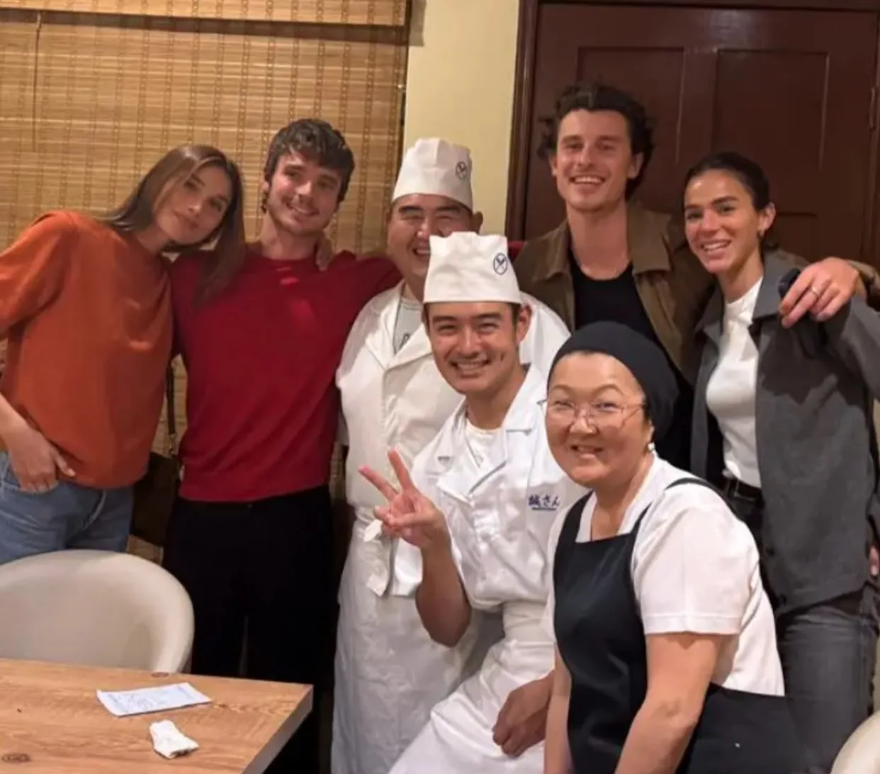Shawn Mendes, Bruna Marquezine, Sasha e João Lucas prestigia gastronomia japonesa exclusiva