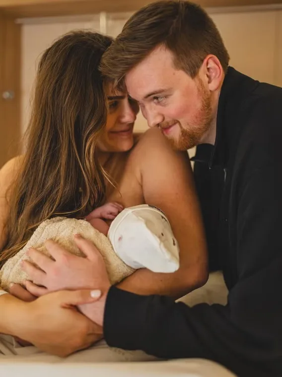 Nasce Arthur, primeiro filho de Luma Cesar e Ed Beccle