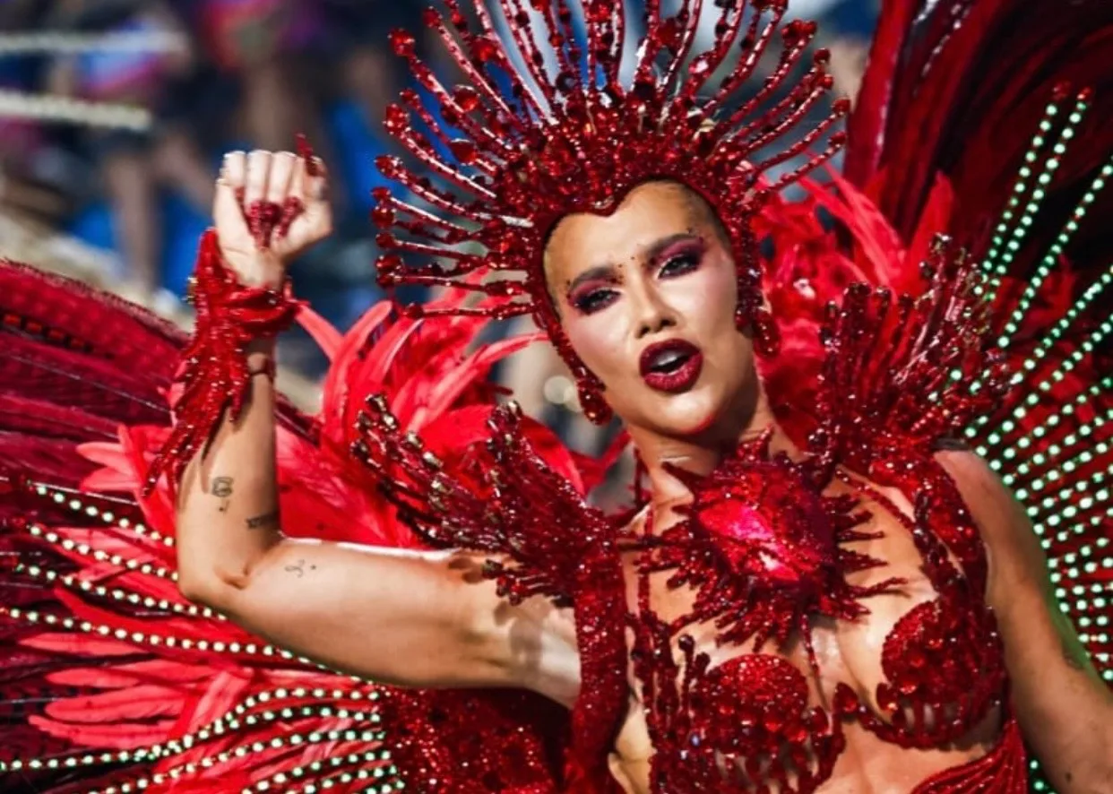 Virginia Fonseca deixa posto de rainha de bateria da Grande Rio