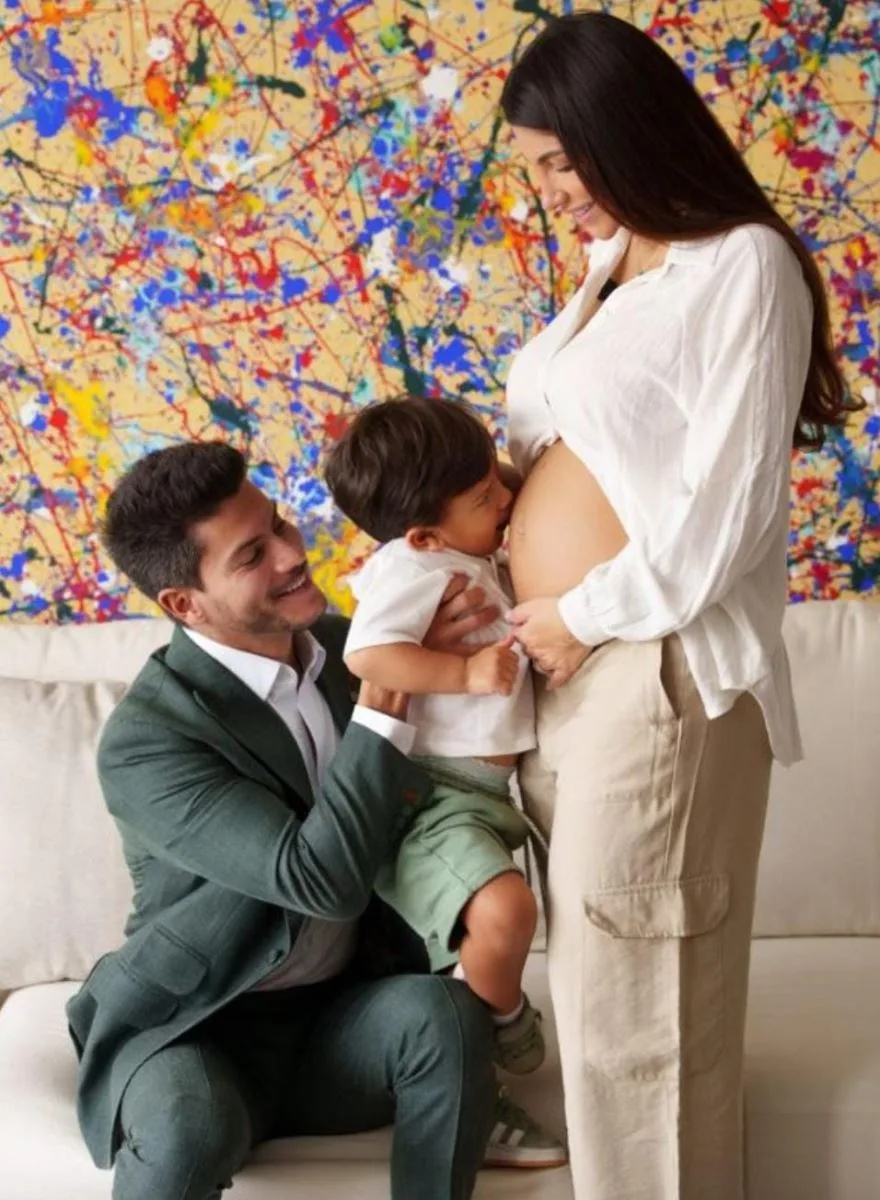 Arthur Aguiar e Jheny Santucci anunciam que a família vai aumentar