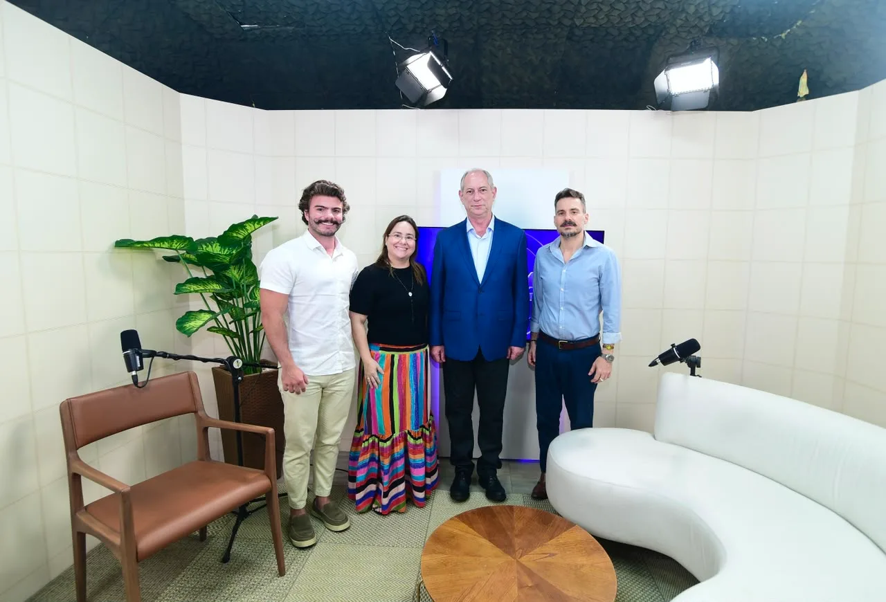 Ciro Gomes concede entrevistas exclusivas ao Grupo Cidade