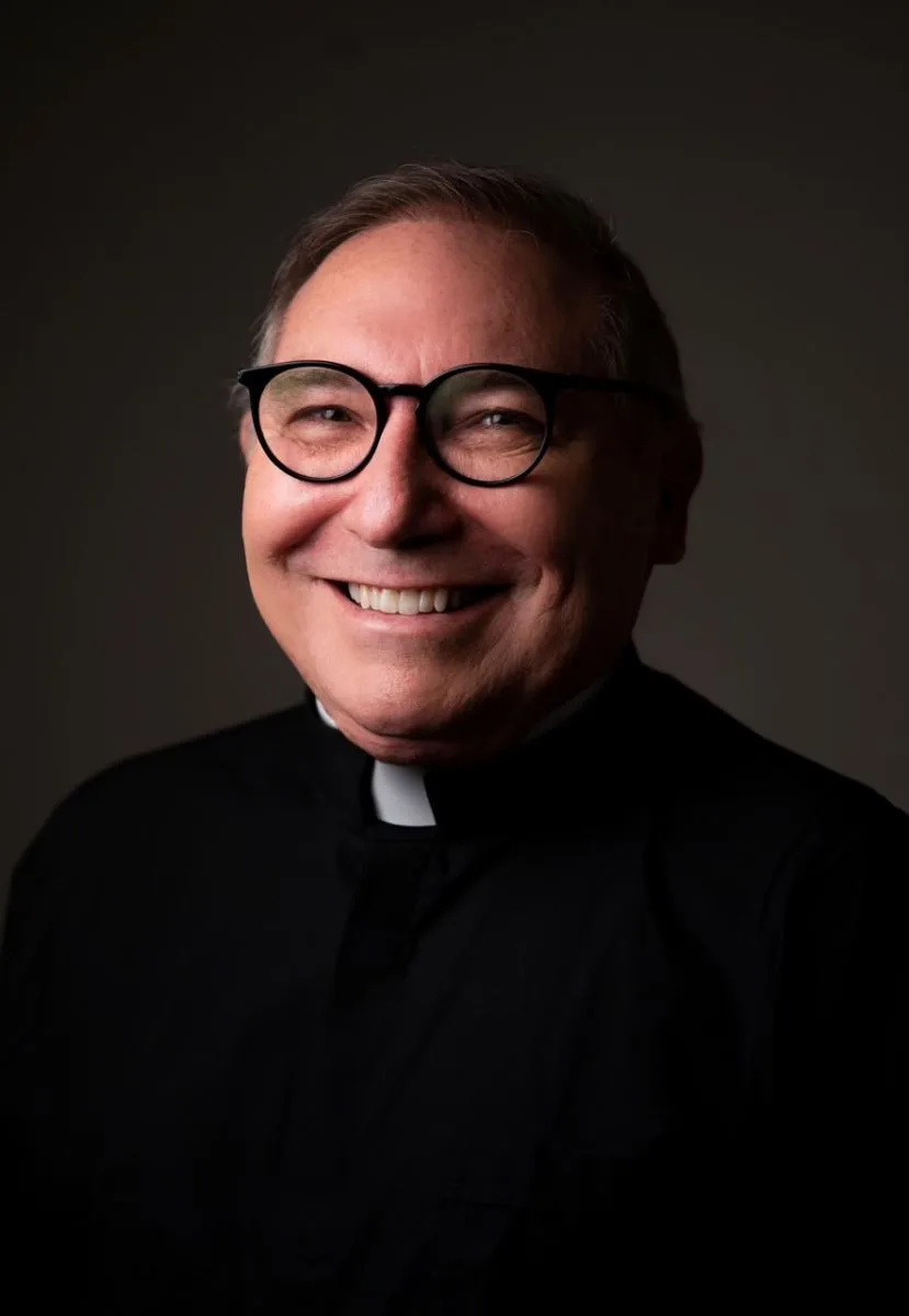 Padre Eugênio Pacelli lança os livros “Unidos no Senhor” e “A Felicidade em Santo Inácio de Loyola”