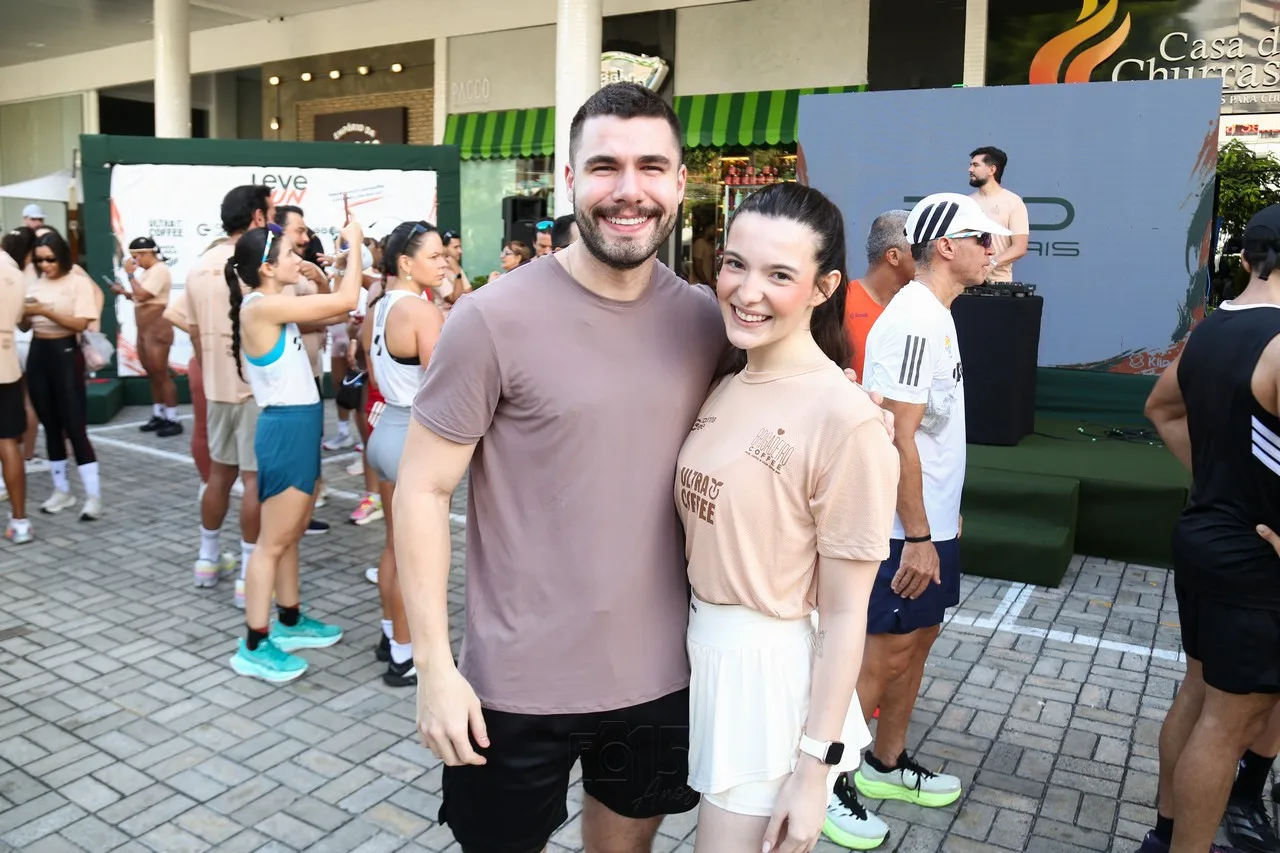 Arthur Bezerra e Anik Marangoni