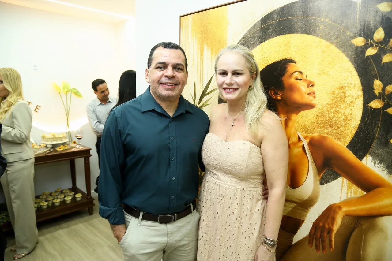 Adriano Loureiro e Roberta Lice
