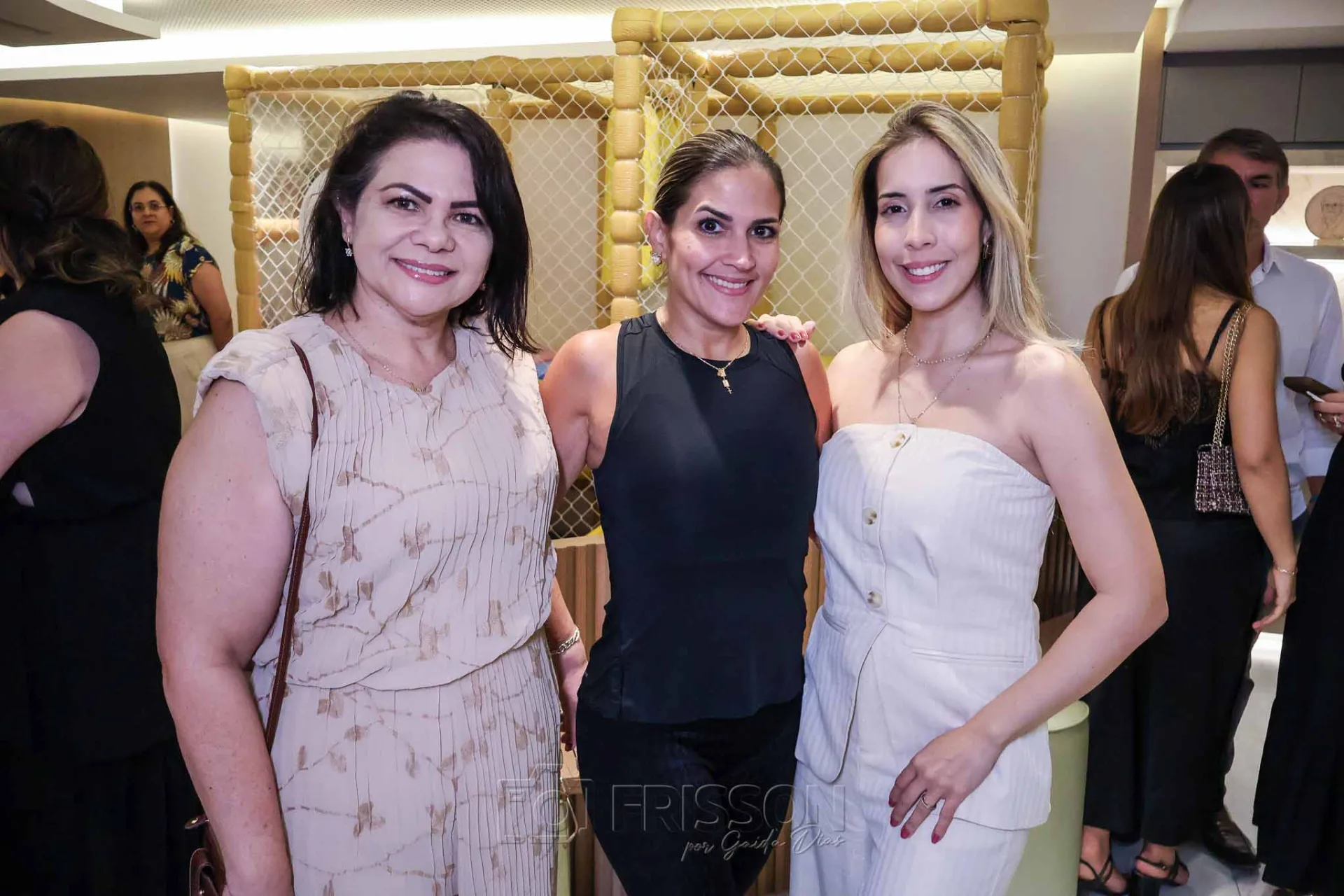 Ana Lucia Aguiar, Juliana e Thais Farias