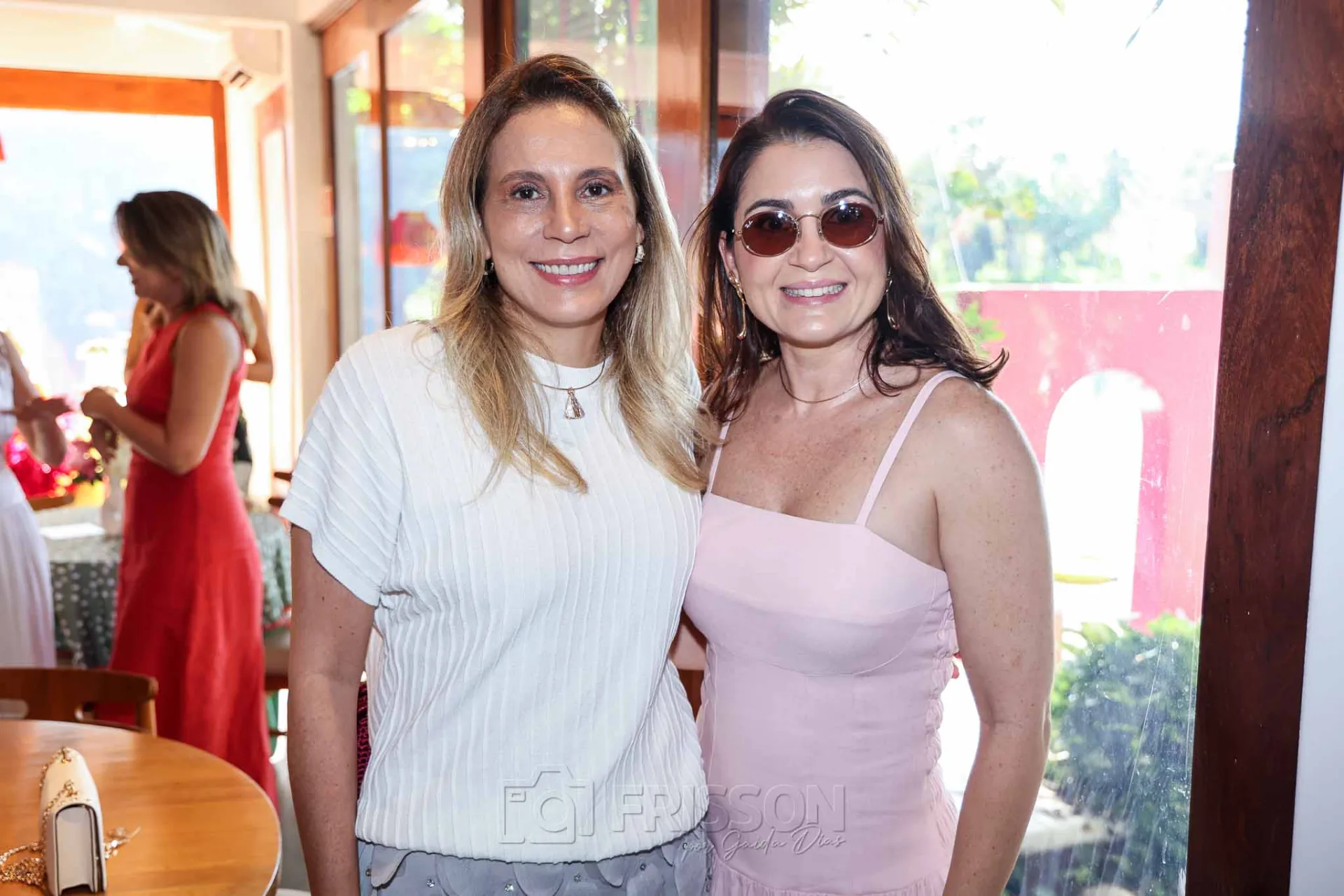 Andrea Rebouças e Nelie Aline Marinho