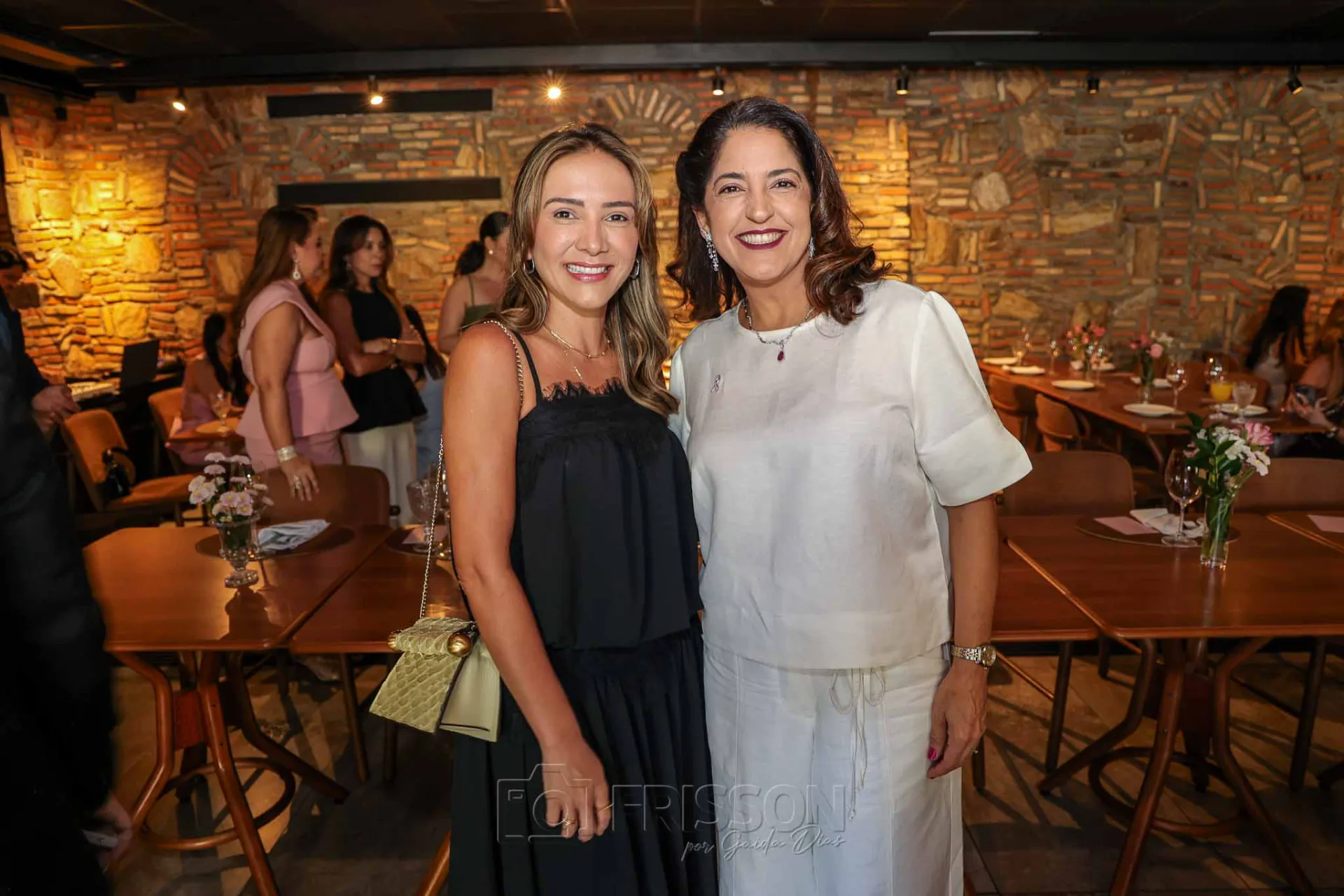 Aline Ayres e Cristiane Coutinho
