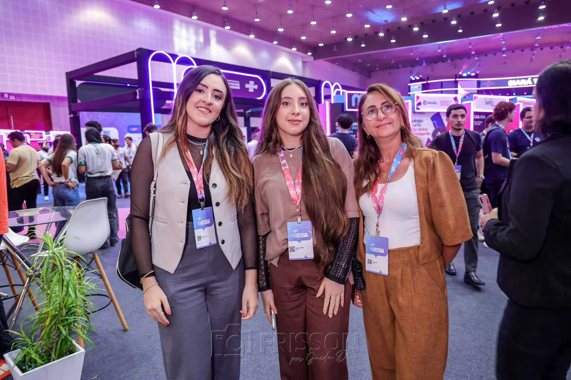 Amanda, Maria Eduarda e Nara Guedes