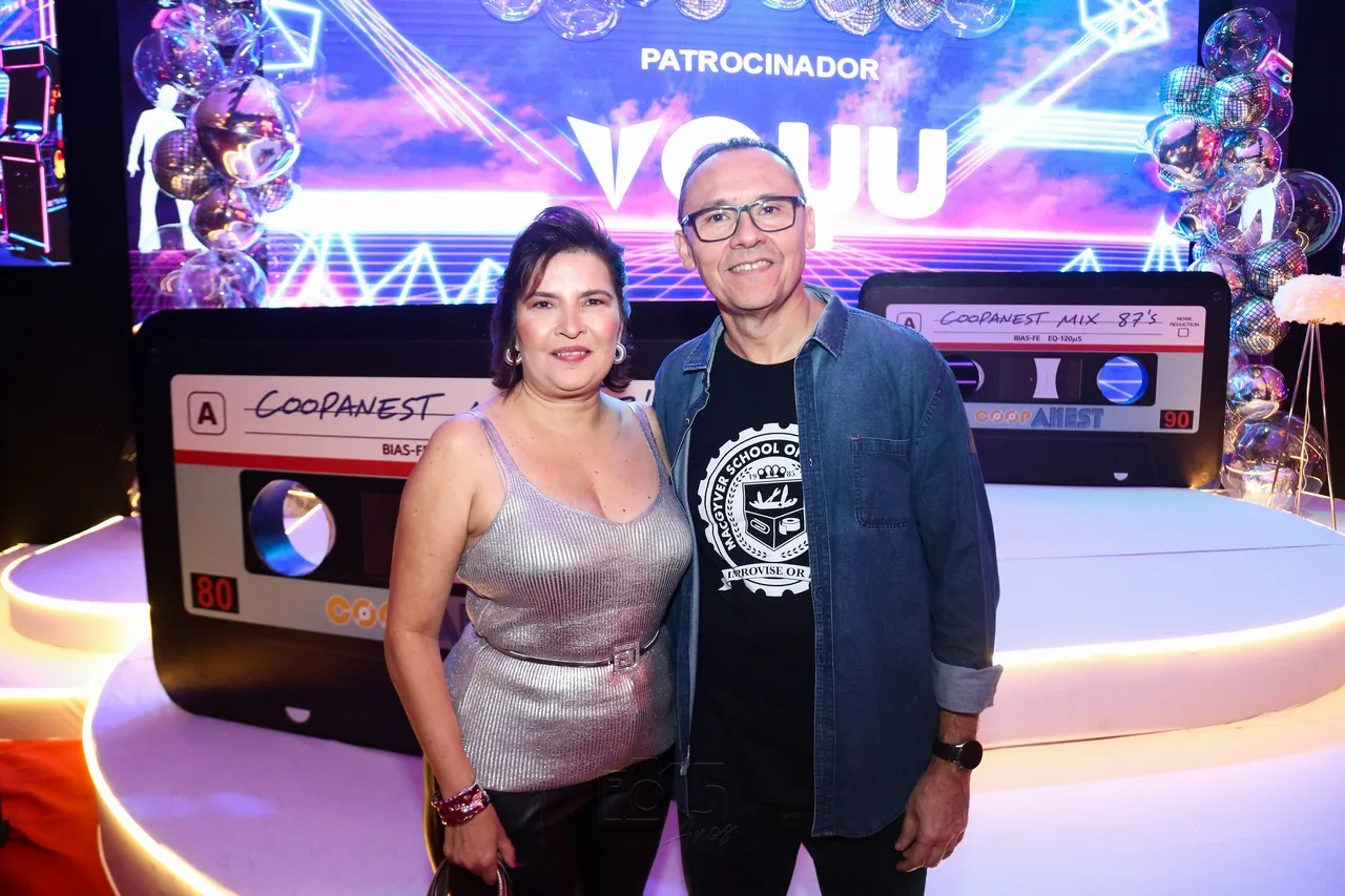 Ana Paula Abreu e Hamarilton Sales