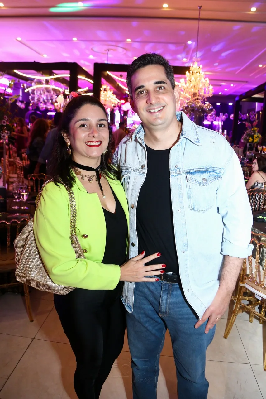 Ana Tereza Lemos e Thiago Victor 
