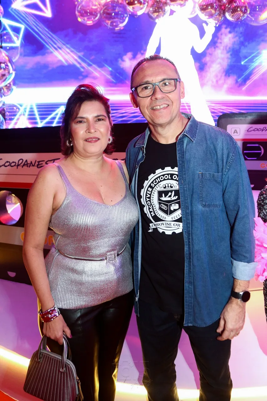 Ana Paula Abreu e Hamarilton Sales 