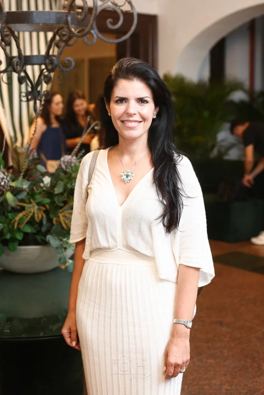 Aline Ferreira