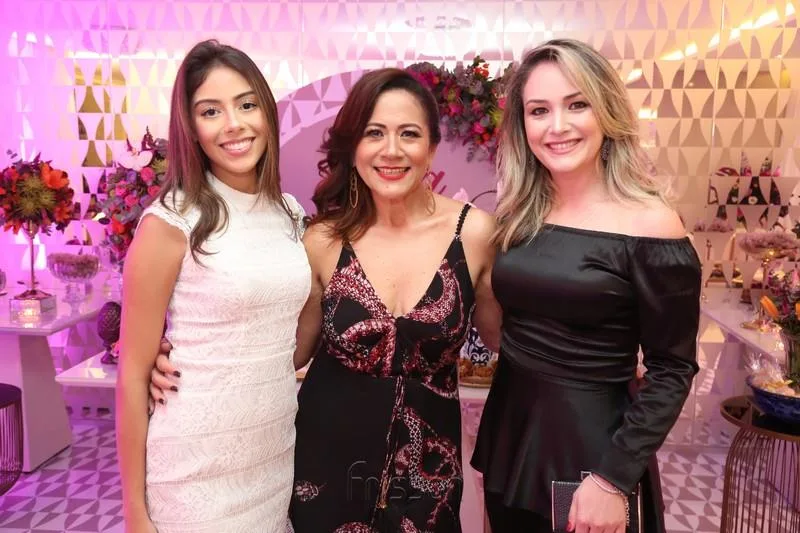50 Anos de Júlia Oliveira