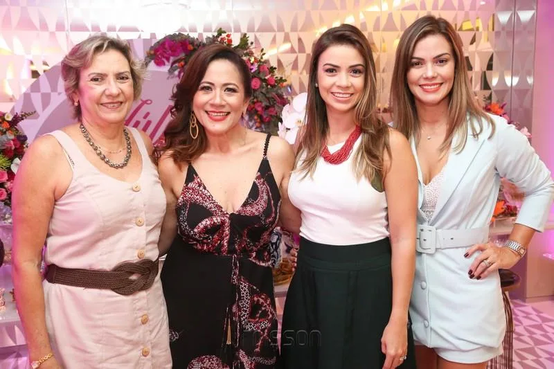 50 Anos de Júlia Oliveira
