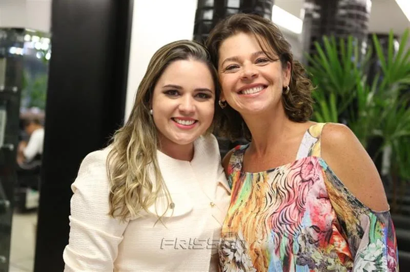 Aline Aguiar e Ana Cristina Wolf