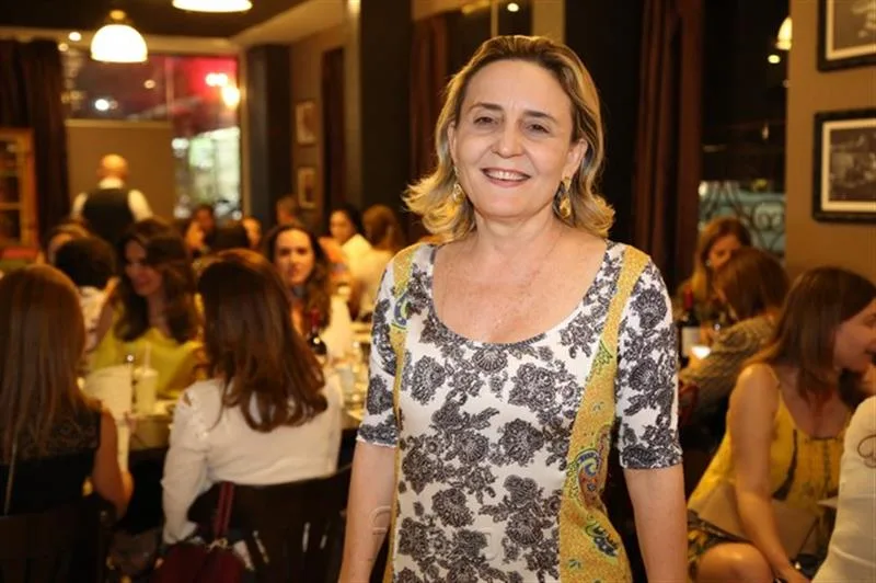 Maria Tereza Telles