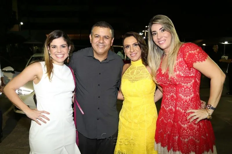 Carol Bezerra, Valdir e Samara Fernandes e Maria Célia Ferreira Gomes