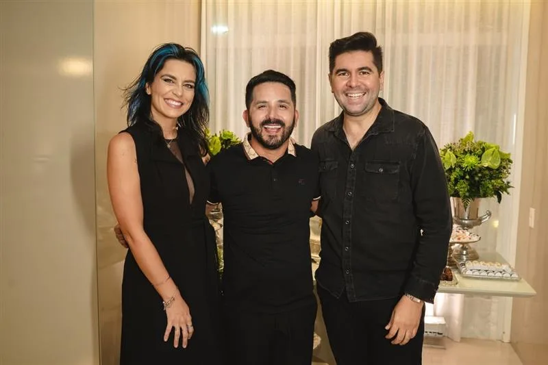 Joyce Malkomes, Júlio Alves Itaquê Figueiredo