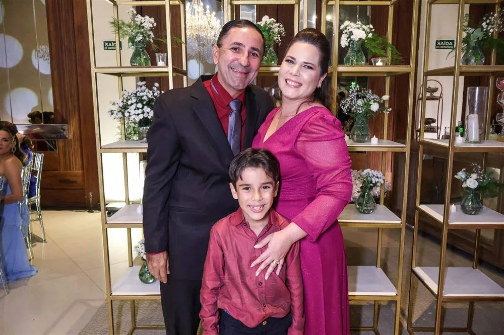 Alberto, Erick e Erika Carvalho
