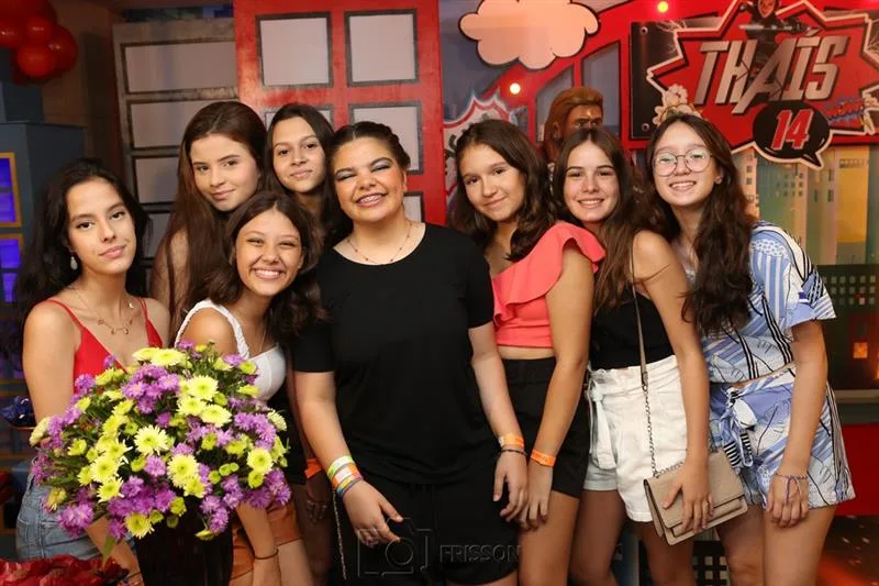 Aniversário Thais Gomes