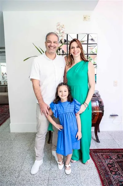 Aderaldo Soares, Mirela e Maria Braide
