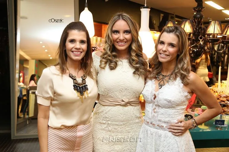 Cláudia e Liliana Diniz com Lelê Saddi