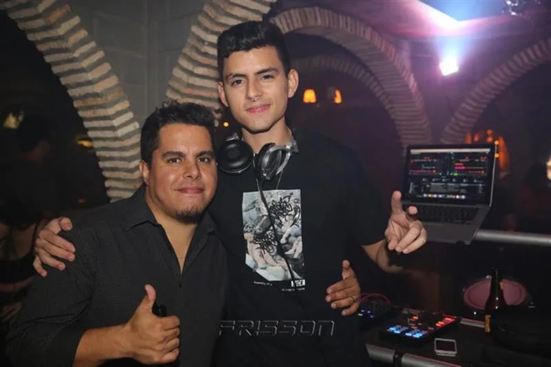 Dj Morr e Gustavo Adler