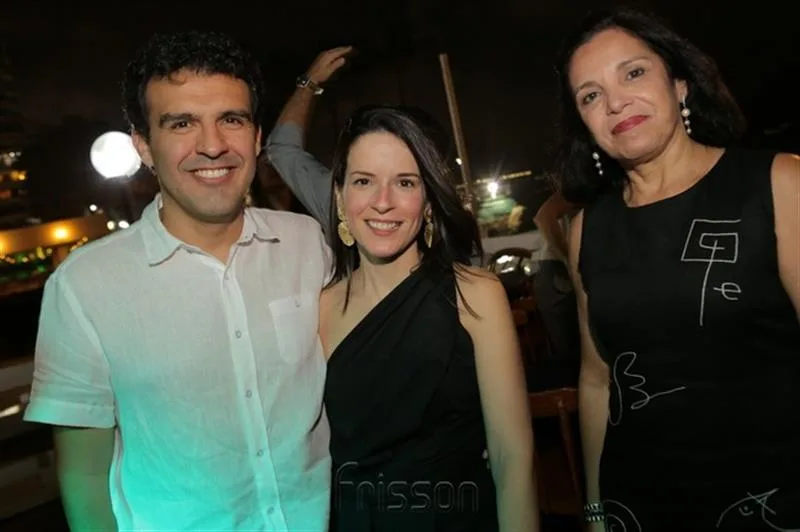 Carlota e Weyma Bezerra, Elusa Laprovítera