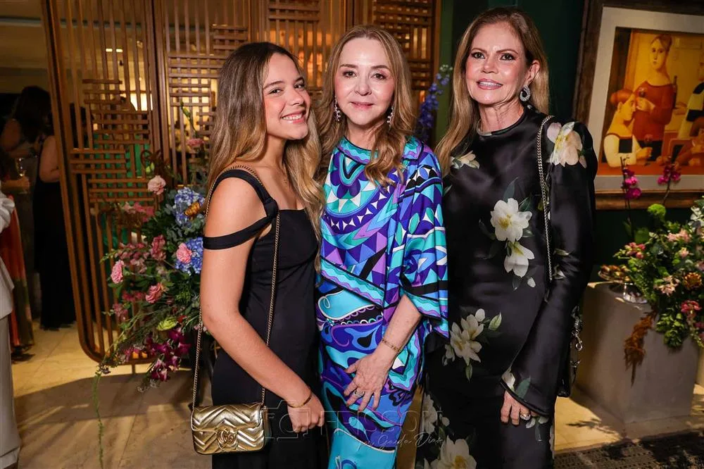 Anik, Sandra e Layla Fujita