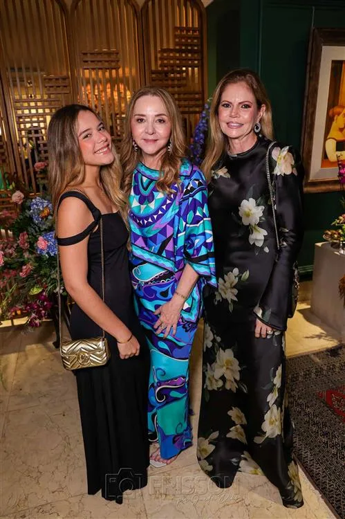 Anik, Sandra e Layla Fujita