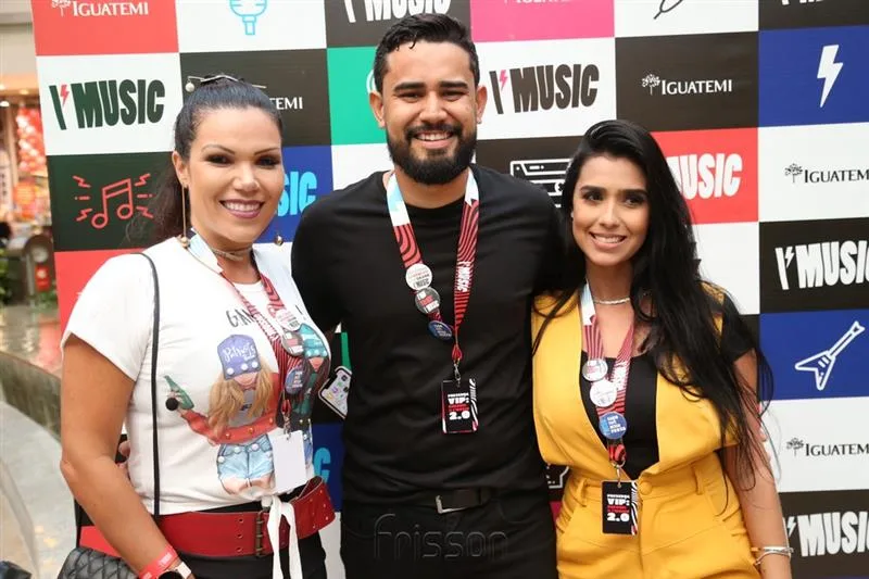 Carla Brazão, Antonio Teixeira e Greyce Mathias