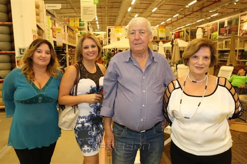 Adriana, Ariane, Antonio e Nancy Guerreiro