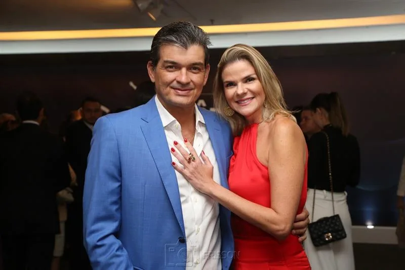 Andre Ribeiro e Nila Rolim