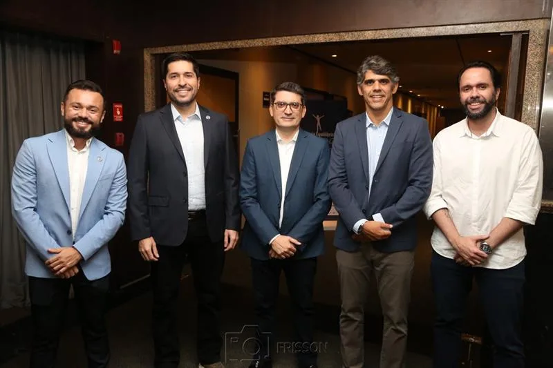 Carlos Mororó, Rodolpho Pires, Italo Bandeira, Carlos Oliveira e Thiago Taumaturgo