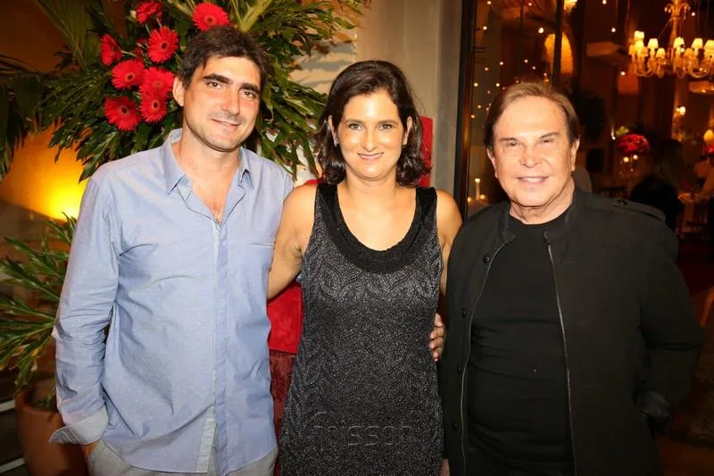Agustin Herrero, Cecilia Seligmann e Lázaro Medeiros