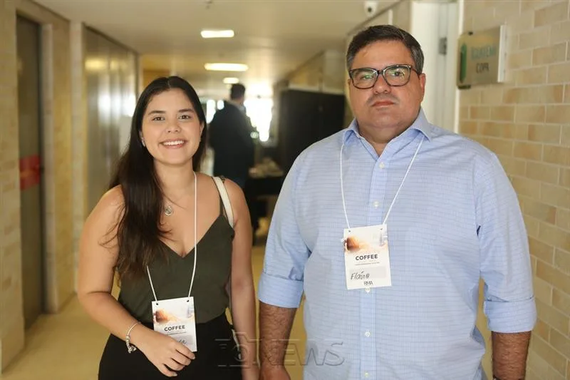 Amanda Alves e Flavio Timbó