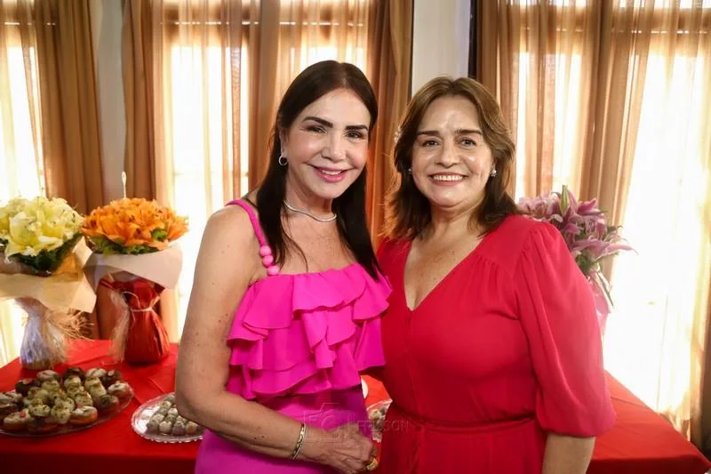 Ana Luiza Barreira e Lia Freire
