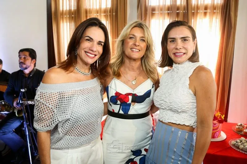 Ana Virginia Martins, Monique Barreira e Ane Alcântara