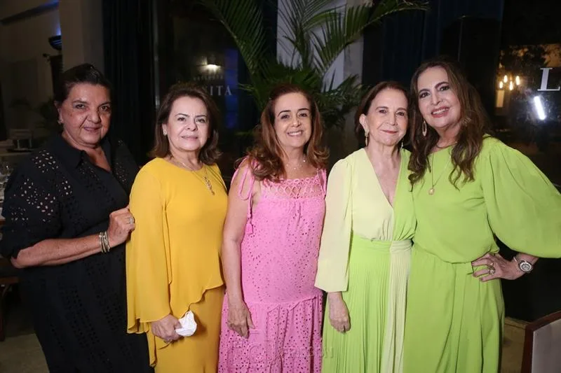 Bernardeth Queiroz, Nilce Barbosa, Simone Rizzato, Lenita Negrão e Ana Lúcia Montenegro