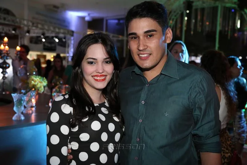 Carol Vasconcelos e Thiago Américo