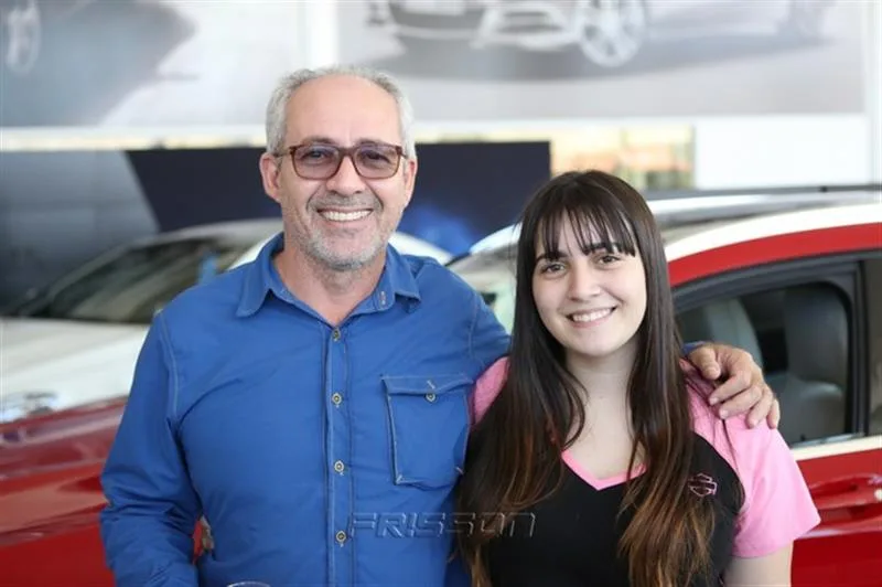 Amilton Reis e Vitória Melo