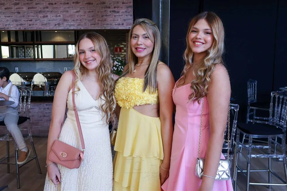 Ana Beatriz, Alessa e Maria Estela Araújo